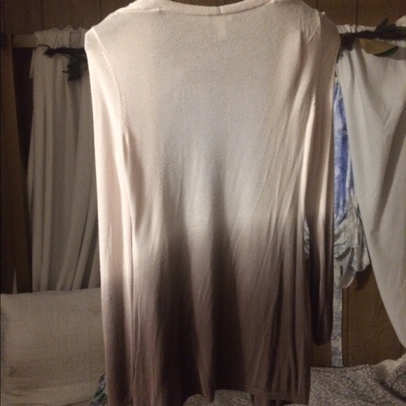 Chico’s size 0 dipped color cardigan. - Picture 4 of 4